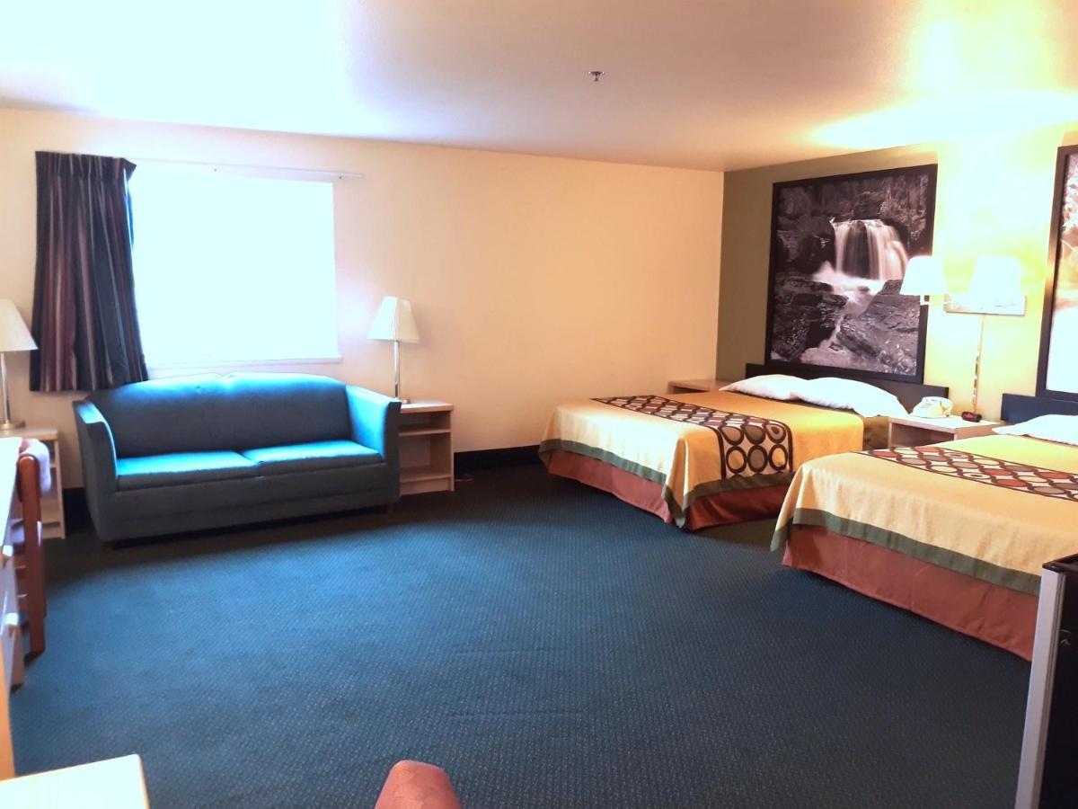 Hotel Super 8 By Wyndham Hamilton Zewnętrze zdjęcie