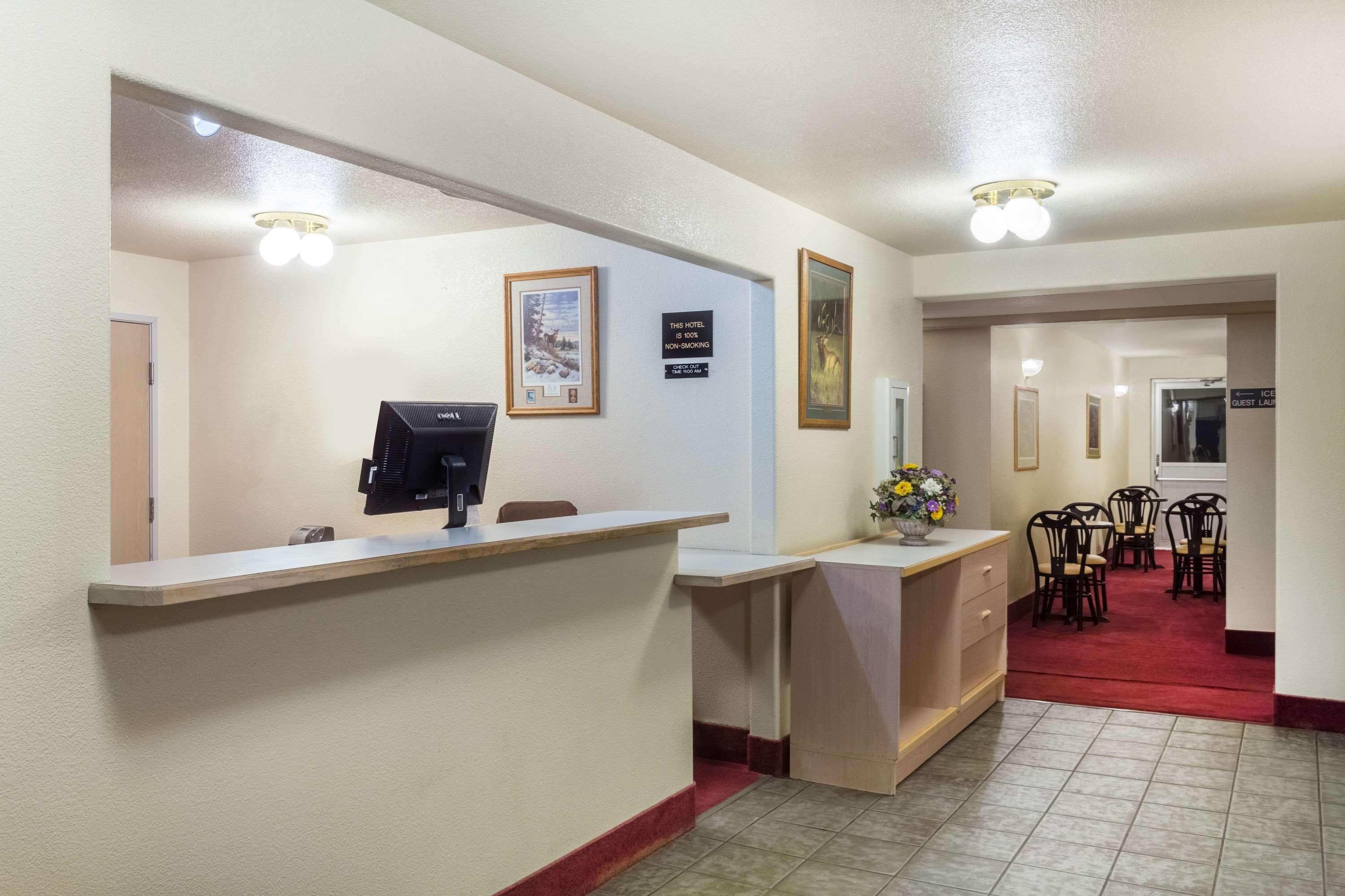 Hotel Super 8 By Wyndham Hamilton Zewnętrze zdjęcie
